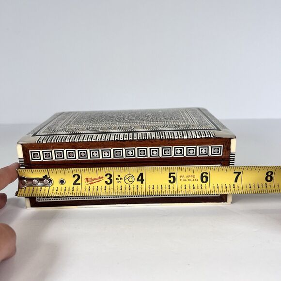 VTG Handcrafted Wooden Trinket Box Inlayed with Mother of Pearl/Abalone 1950's - Picture 12 of 13